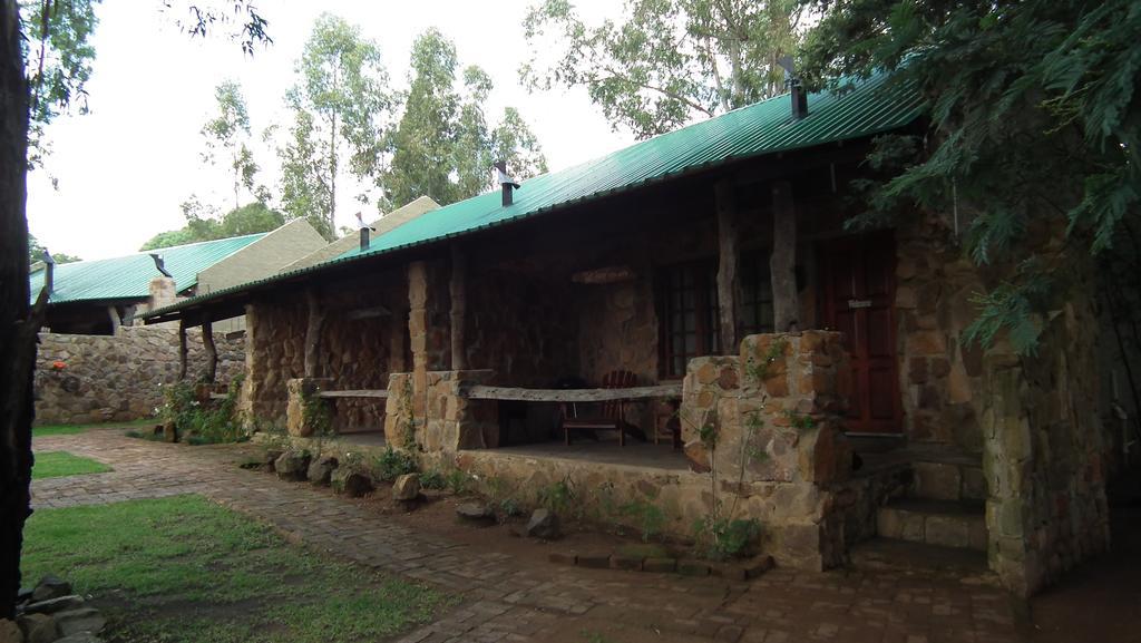 Kliphuisjes Hotel Dullstroom Exterior photo